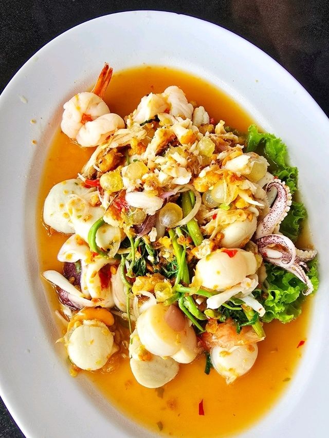 มุมอร่อย ศรีราชา ร้านอาหารทะเลดังในศรีราชา ชลบุรี