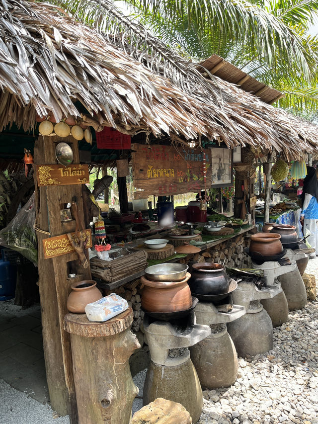 ตลาดนัดลองแล พังงา