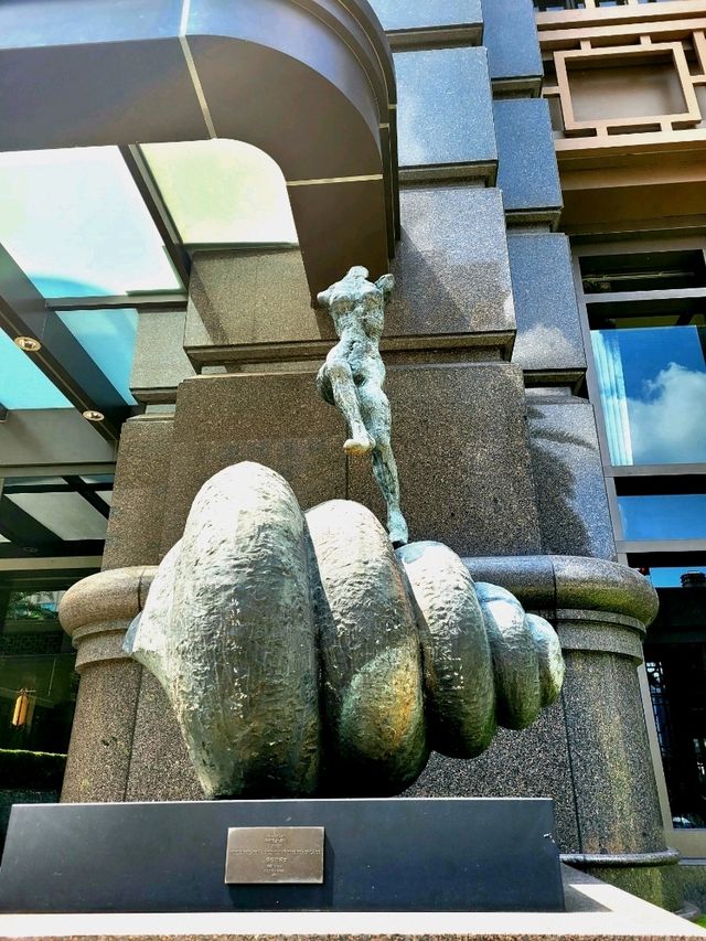 The modern art sculptures of Parkview Square