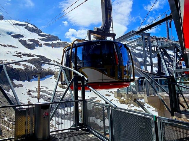 瑞士鐵力士山 (Titlis) 實在太美！