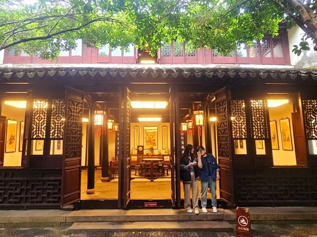 Visiting the old residence of the richest man is China, ShenTing
