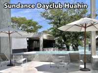 Sundance Dayclub Huahin โรงแรมริมทะเลสุดโรแมนติค