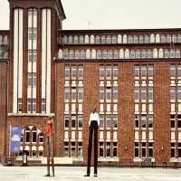Hamburg Summer Escape: Harbor Breezes & Hidden Courtyards