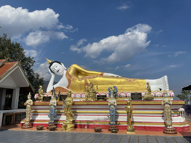 วัดพระธาตุดอยคำ