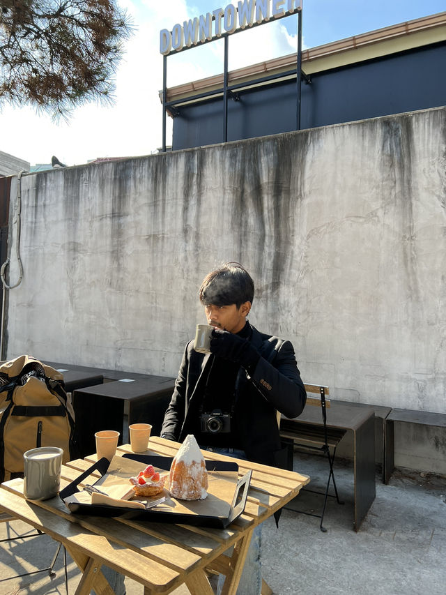 Cafe Onion Anguk