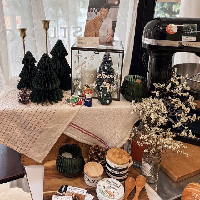 Mistletoe Flour Thyme – Pattaya 