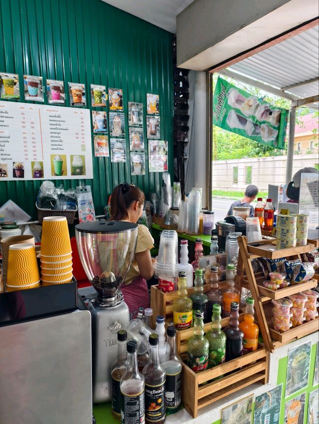 อากาศร้อนแบบนี้กินน้ำเย็นๆให้สดชื่น#ตราด