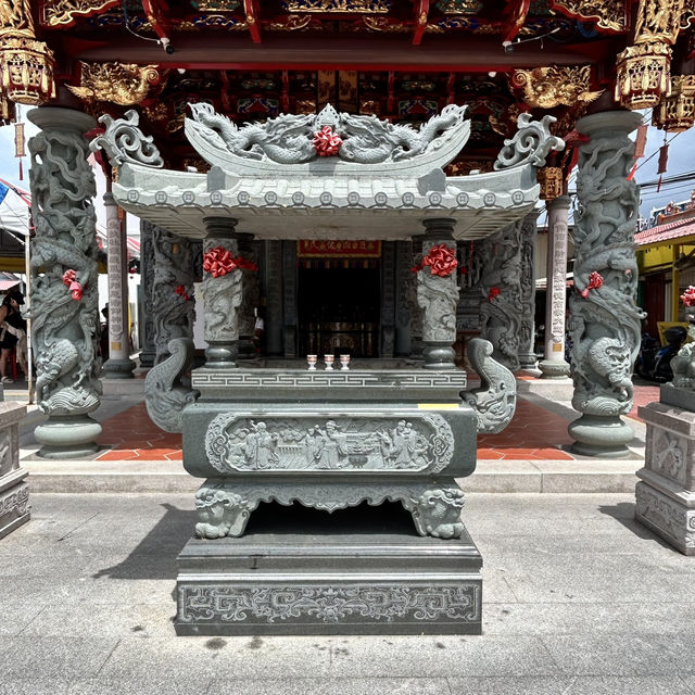 🏮 Solo Adventure: Chew Jetty’s Clan Temple – Where Sea & Spirit Meet
