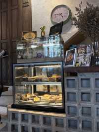 Leaf & Co. Cafe , Nostalgia and Nasi Lemak in Chinatown KL