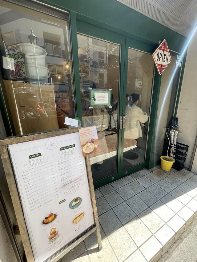 All Seasons Coffee, Shinjuku’s Sweet Spot for Pudding and Pour-Overs