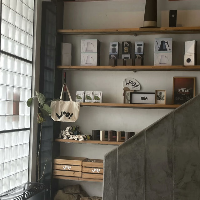 Modern Minimalism & Comfort Food – My Visit to Woo! Cafe, Kota Kinabalu (Lorong Dewan)