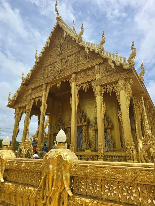 วัดปากน้ำโจ้โล้