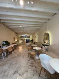 Comfee Cafe & Brunch เมืองเก่า ภูเก็ต