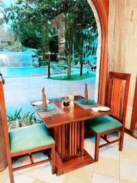 “Elegant Italian Dining at Bistro Cascata”