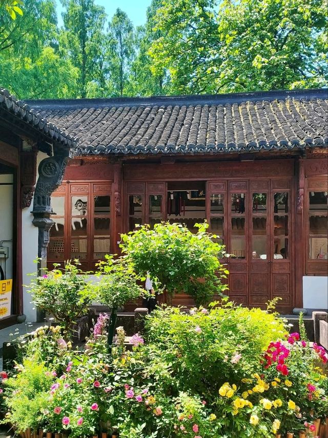 Guo's Villa-A Masterpiece of Lakeside Scholar's Elegance