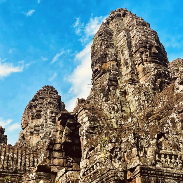 🌿 The Smiling Stones: Solo Trip to Bayon Temple, Angkor Thom! 🗿