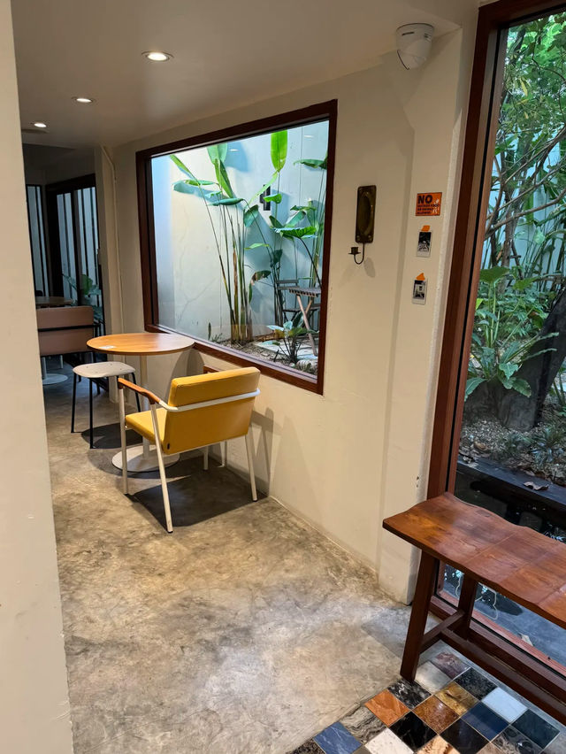 ALLO HOUSE คาเฟ่บรันช์โฮมมี่ในกลางเมือง