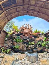 🌺 Ceremonial Reflections: A Walk Through Ulun Danu Beratan Park