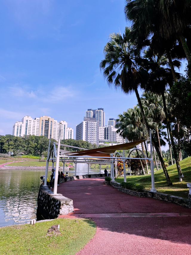 Permaisuri Lake Park: Peaceful Retreat with Nature and Wildlife