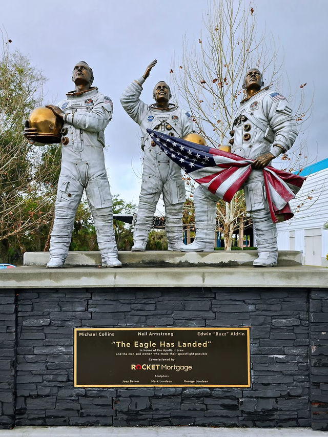 Golden Hour Among Giants: Kennedy Space Center’s Rocket Garden & Mars Yard 🚀🌅