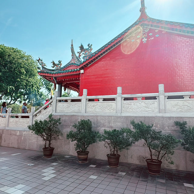Short Gateways that bring you closer to peace nature ~ Kuching Short Gateways that bring you closer to peace nature ~ Kuching