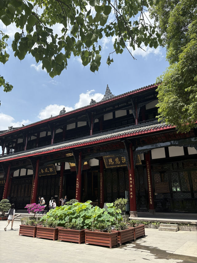 วัดต้าสือ (Daci Temple) ที่เฉิงตู