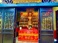Tin Hau Temple, Aberdeen – A Tranquil Heritage Beside the Sea