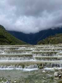 A Majestic Jade Dragon Snow Mountain