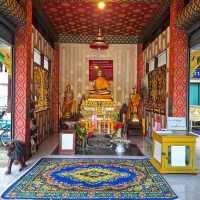 สักการะพระนาคปรกขนาดใหญ่ที่วัดแดงธรรรมชาติ