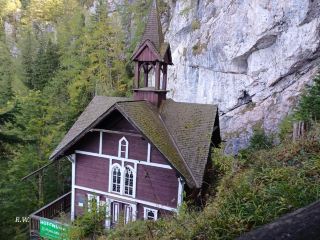 精神的および歴史的重要性