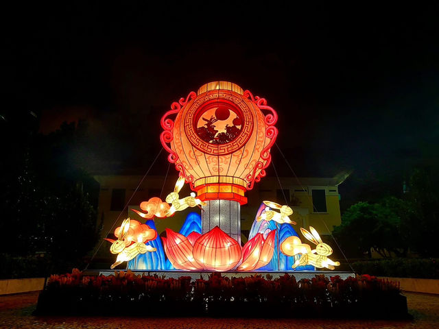 Gilded Lanterns and Moonbeam Alleys: A Macau Mid-Autumn