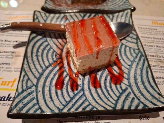 西營盤西式餐廳出名吃烤龍蝦🦞正呀喂😋焗龍蝦通粉芝士超拉絲超香濃💞💯