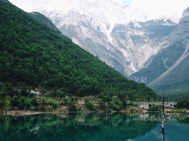 A Stroll Around Blue Moon Valley