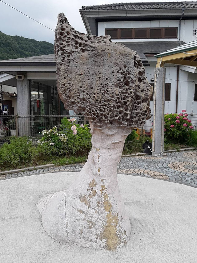 🕳️🌌 Beneath the Earth at Akiyoshido Cave 🌿✨