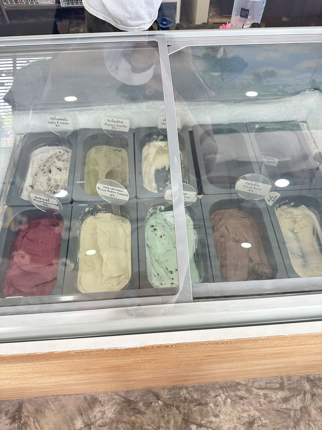 คาเฟ่ไอศครีมโฮมเมด จ.ลำพูน คาเฟ่ไอศครีมโฮมเมด จ.ลำพูน