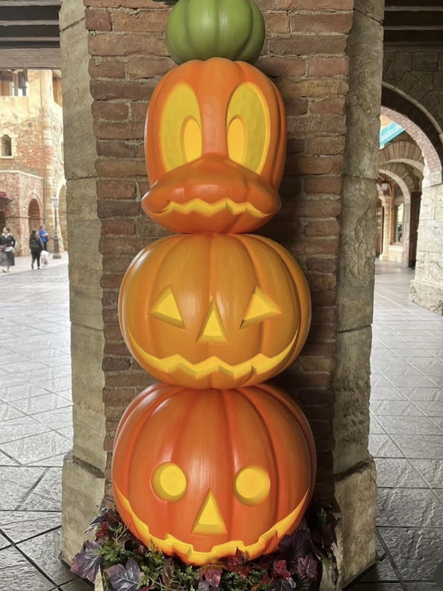 ชมบรรยากาศ Halloween ที่ Disneysea!💜🖤 ชมบรรยากาศ Halloween ที่ Disneysea!💜🖤
