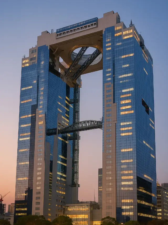大阪梅田空中庭園 欣賞市區夜景的絕佳地點