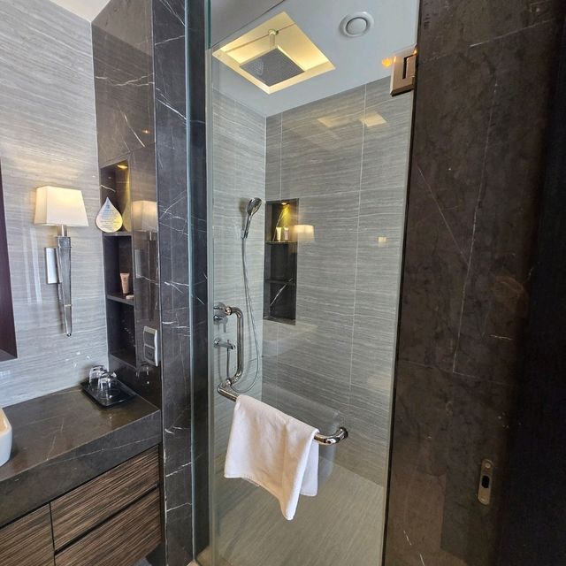 【コロンボ🇱🇰】8,000円で泊まれます！おすすめホテル！