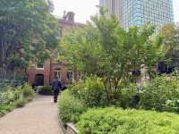 A Gentle Pause at Marunouchi Brick Square 🌿