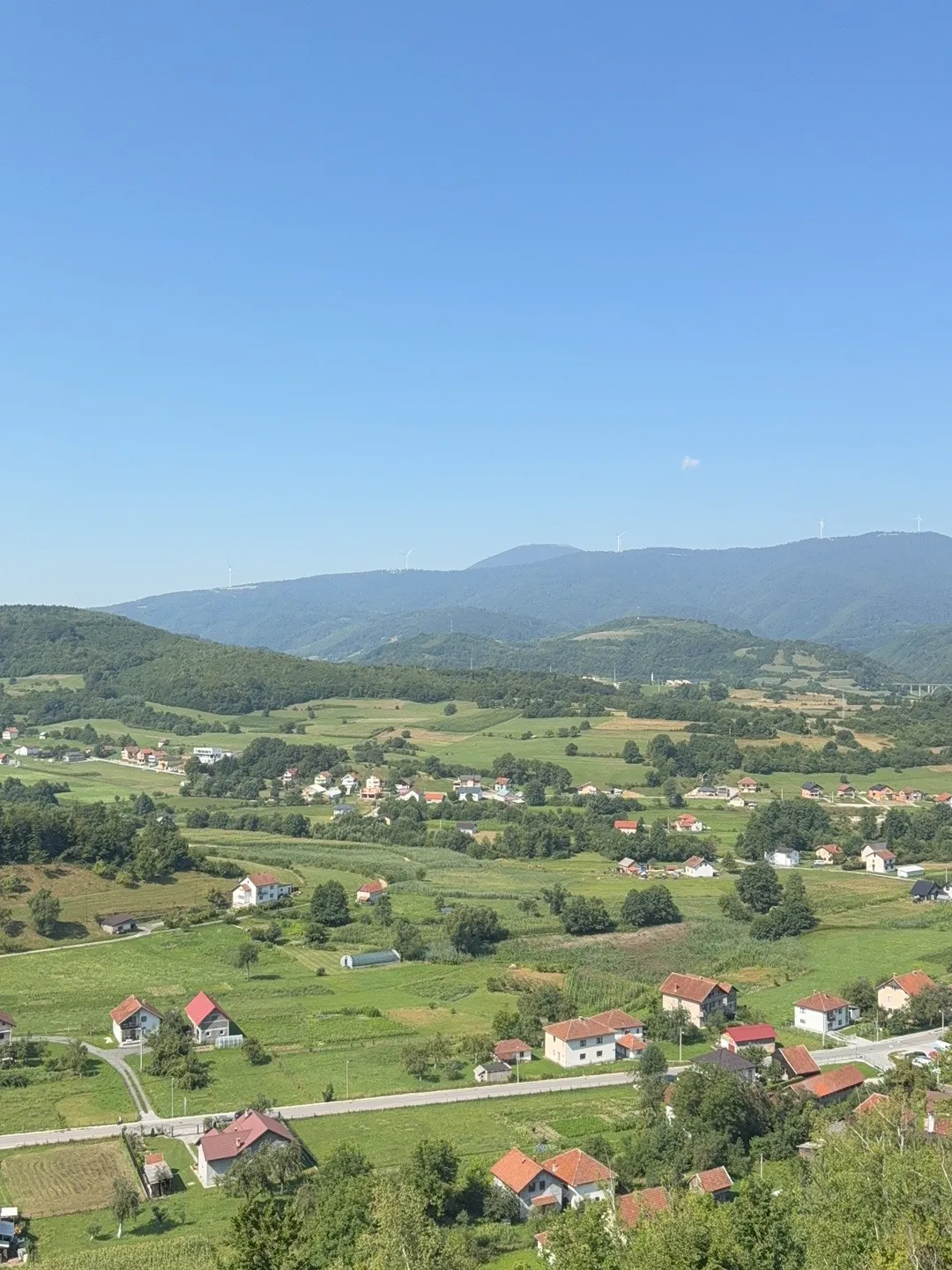 Bosnia totally surprised me — think epic waterfalls, mouthwatering eats, and jaw-dropping natural scenes around every corner 😍🌄 For eight days we made Tarcin Resort our base, exploring everything from quaint Mostar (hello, slate rooftops and mountain views!) to historic Sarajevo. But today, let's dive into Jajce, the hidden gem of Bosnia’s heartland.

Top Spot You Can’t Miss:  
Jajce Waterfall Viewpoint  
📍 87P9+WWV, Drugog zasjedanja AVNOJ-a, Jajce 70101, Bosnia & Herzegovina  
This place is like Europe’s secret cascade—right in the middle of town! There’s a marked path with local stalls selling fresh pastries and coffee, so definitely grab a snack before you wander in. The waterfall’s crazy powerful after spring rains, and the viewing platform puts you practically above the tumbling river. Go early morning for calm vibes or late afternoon for golden sunlight on the spray.

Pro travel tip: Bosnia is super friendly for road trips! Renting a car is best for day trips to places like Mostar or Jahorina (ski slopes!)—roads are scenic and safe, with plenty of signs in English. Even remote towns like Jajce have little roadside cafés serving the best cevapcici (grilled sausages) and Turkish-style coffee.

Getting Around: Use trip.com to sort your ride or local tours, and don’t be shy about asking locals for route tips.  
Weather: Pack layers—mornings are cool, afternoons get sunny, especially near the falls.  
Money: Most spots take card, but cash (Bosnian marks) is handy for local stalls.

#JajceAdventure #BosniaUncovered #WaterfallViews #RoadTripBosnia #tripdotcom