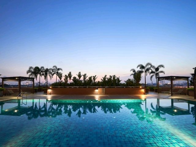 Dive into Luxury at Renaissance Johor Bahru! đđš Dive into Luxury at Renaissance Johor Bahru! đđš