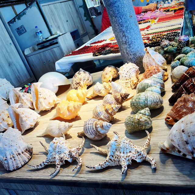 Refresh Your Morning at Eluanbi Lighthouse Before Christmas Shopping Refresh Your Morning at Eluanbi Lighthouse Before Christmas Shopping