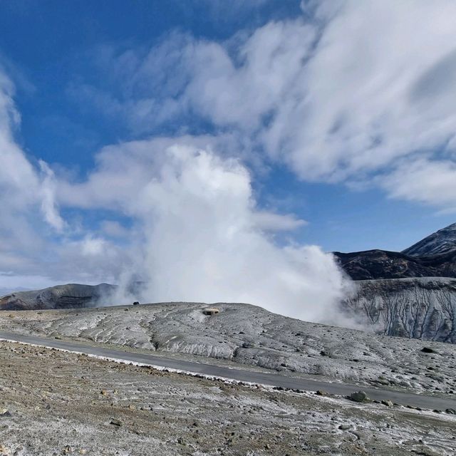 🇯🇵 구마모토 여행: 살아있는 아소산, 인생 돈카츠 '카츠레츠테이', 그리고 달콤한 디저트 투어 🍦 🇯🇵 구마모토 여행: 살아있는 아소산, 인생 돈카츠 '카츠레츠테이', 그리고 달콤한 디저트 투어 🍦