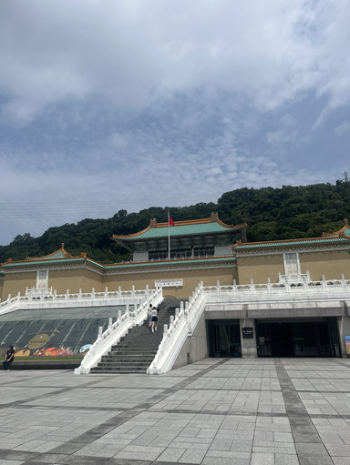 白菜」の彫刻で有名な「国立故宮博物院」 | Trip.com 台北
