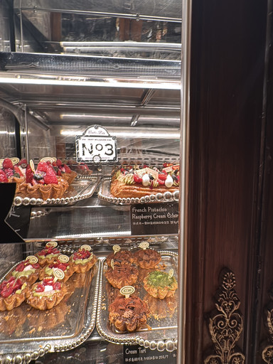 菓子 Patisserie Familiale 🥐✨ 1730 Truffe Boulangerie by B&C: A bakery that dessert lovers