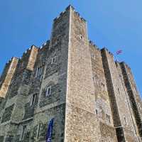 🏰🌊 Unveiling the Majesty: Discovering the Great Tower of Dover Castle! 🏰🌊


