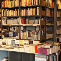 Gorgeous book store in the heart of Rome!