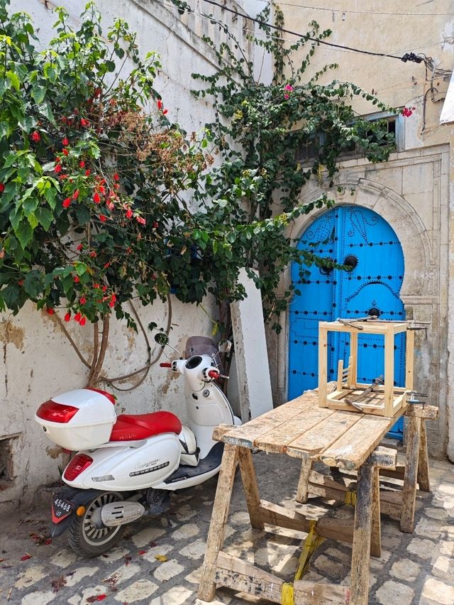 Tunisia in My Eyes: A Mosaic of Colors and Culture