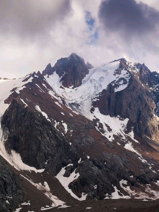 Shymbulak – Almaty’s Alpine Playground Above the Clouds