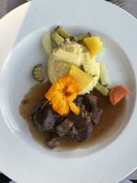รีวิว: Stanserhorn Dinner + Beer – อาหารเย็นบนยอด